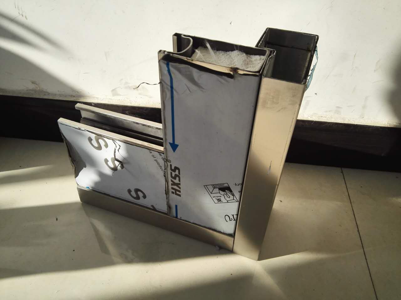 玻璃防火門結(jié)構(gòu)圖片